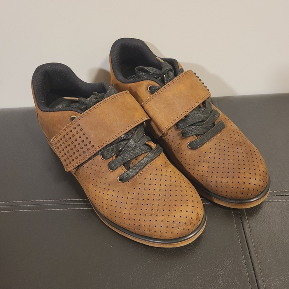 Nobull: Women's Weightlifting Shoes - Picture 5 of 16